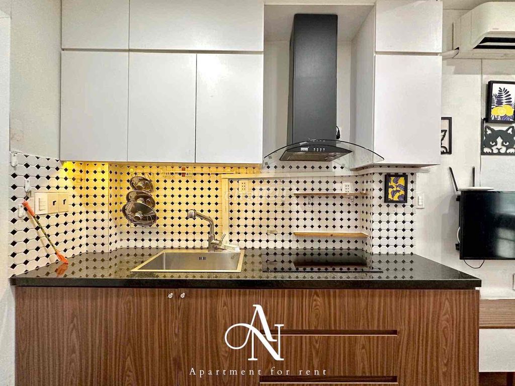 apartment 1 bedroom - large window - cool - generous - right Nguyễn Cửu Vân