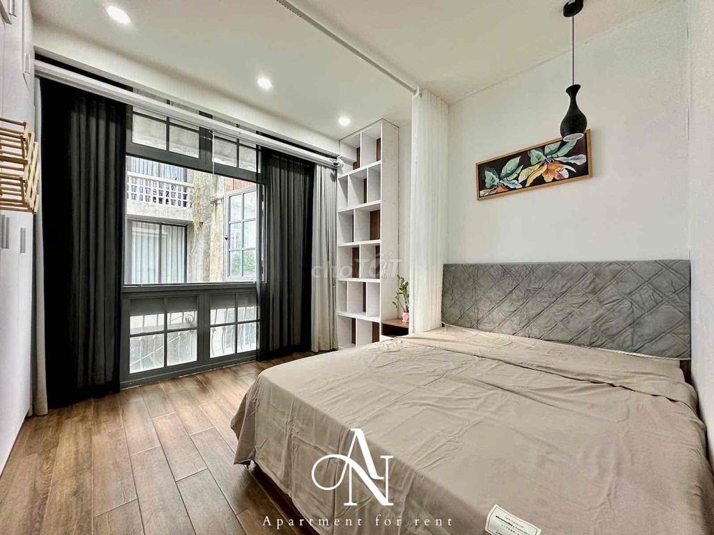 apartment 1 bedroom - large window - cool - generous - right Nguyễn Cửu Vân