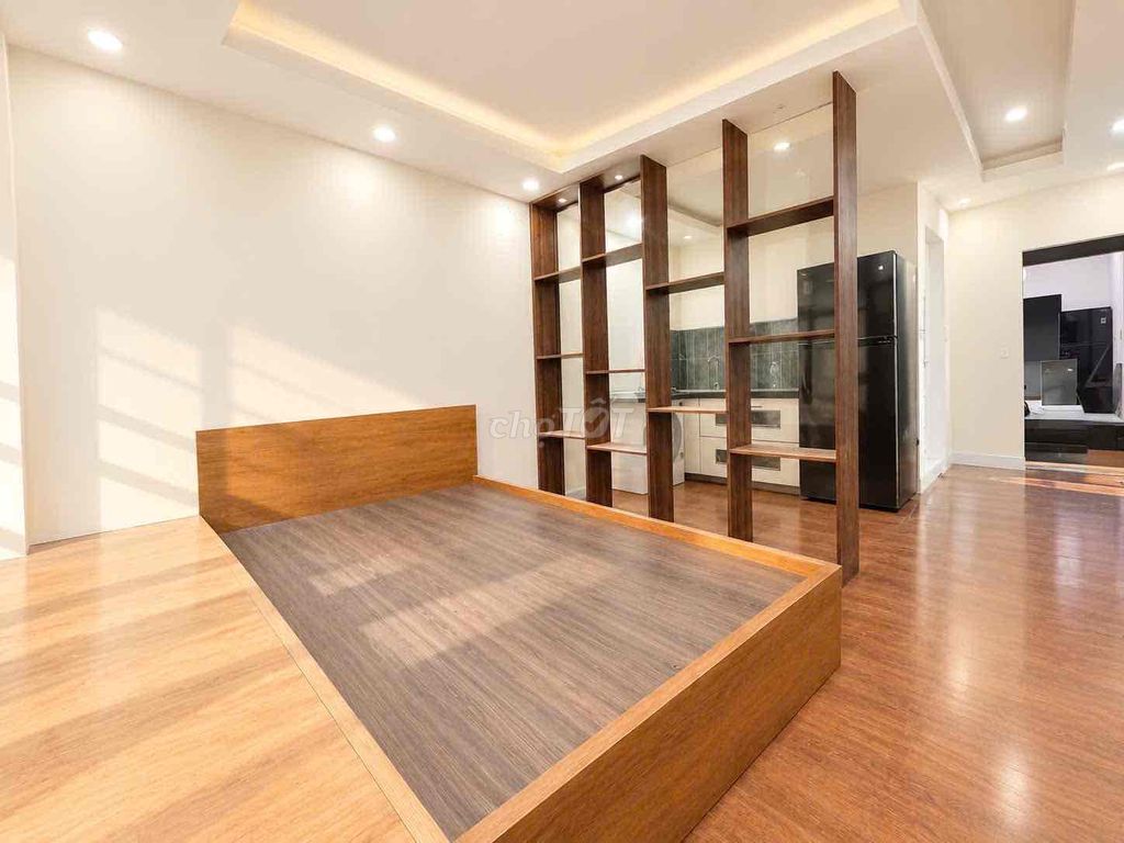 Rent a clear kitchen apartment in Phú Nhuận Full interior.