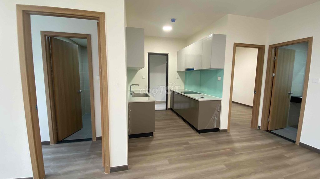 Two bedrooms, two toilets.