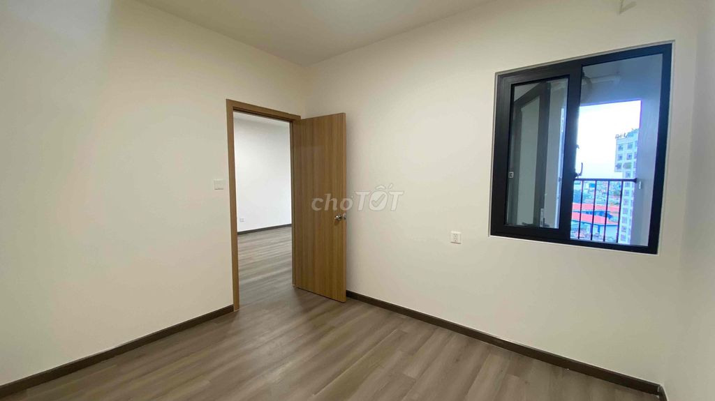 Two bedrooms, two toilets.