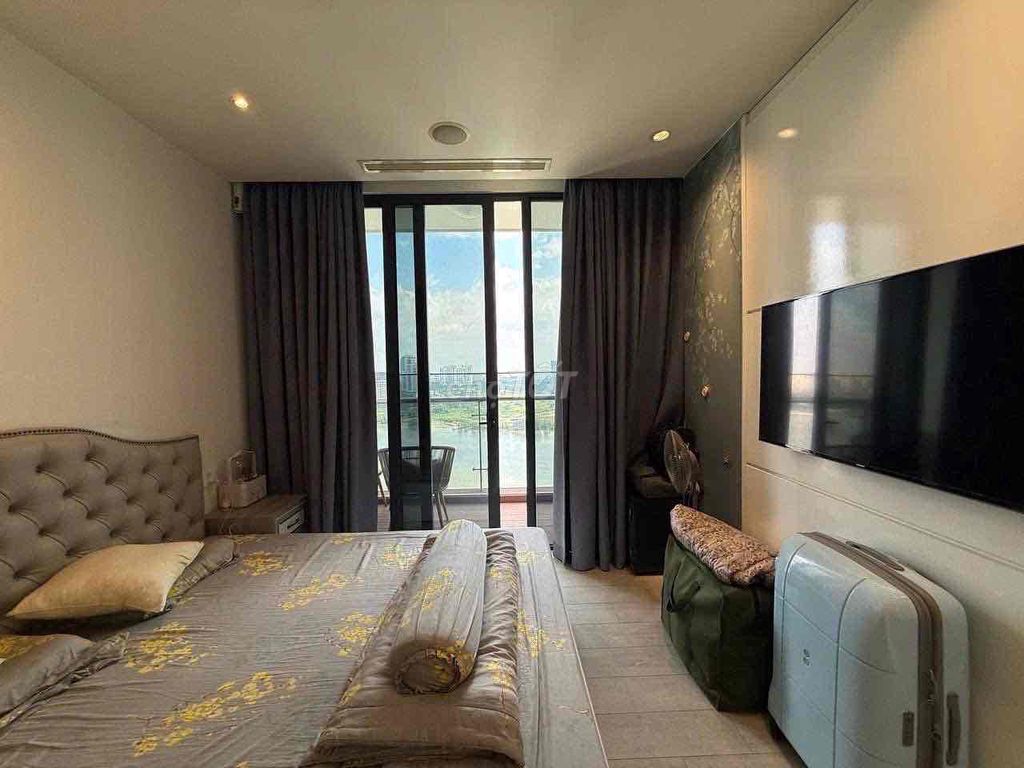 Hot three lipstick-- three bedrooms 118 M2view bittoleco River-- 52 million sacks pql