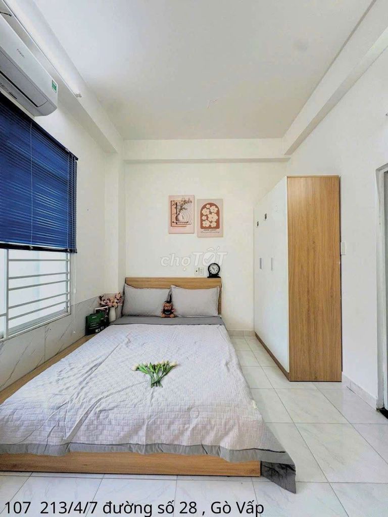 Rent the sky window studio right out of Nguyễn Văn Lượng.