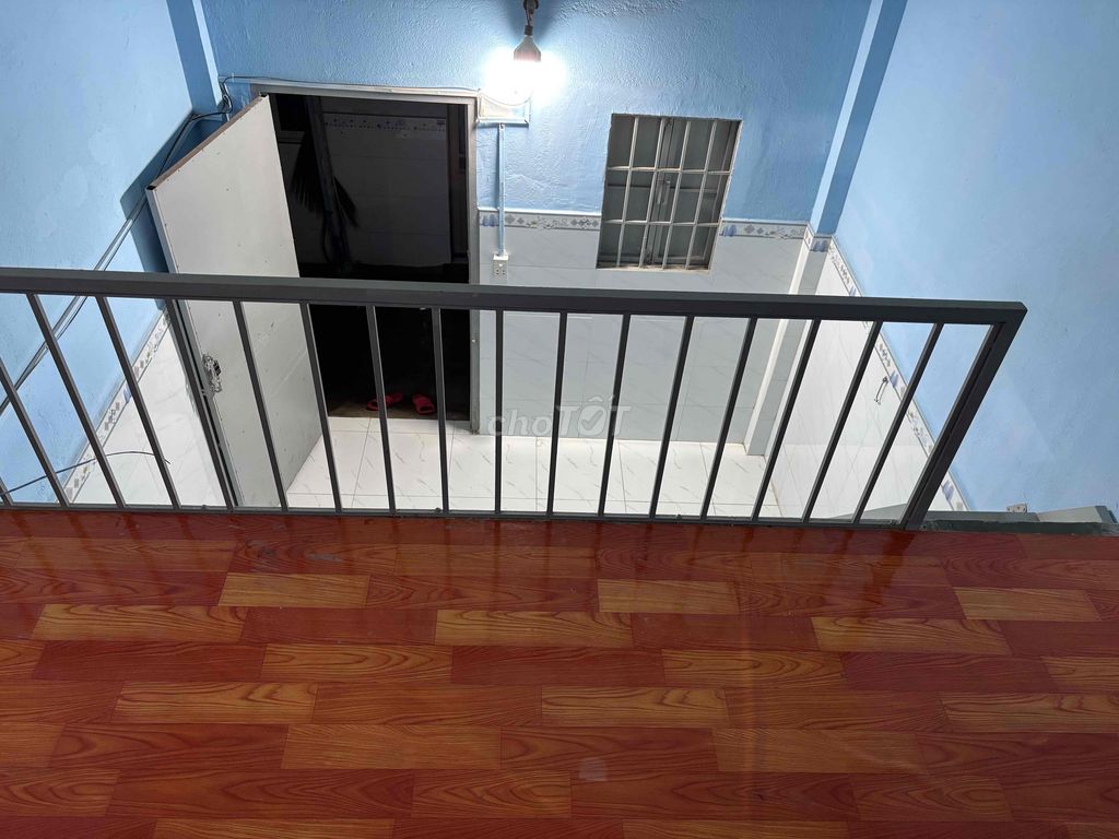 The ten-foot-two motel isn't including the guard, P. An Phú Đông, District 12.