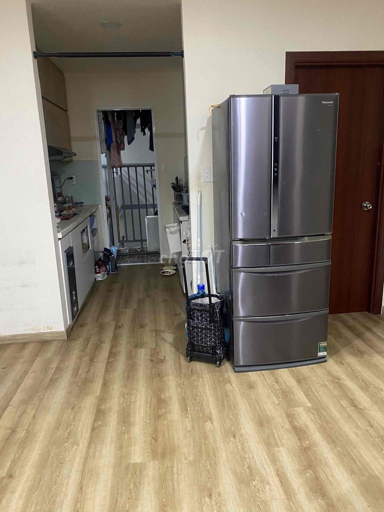 Two rooms, air conditioning.