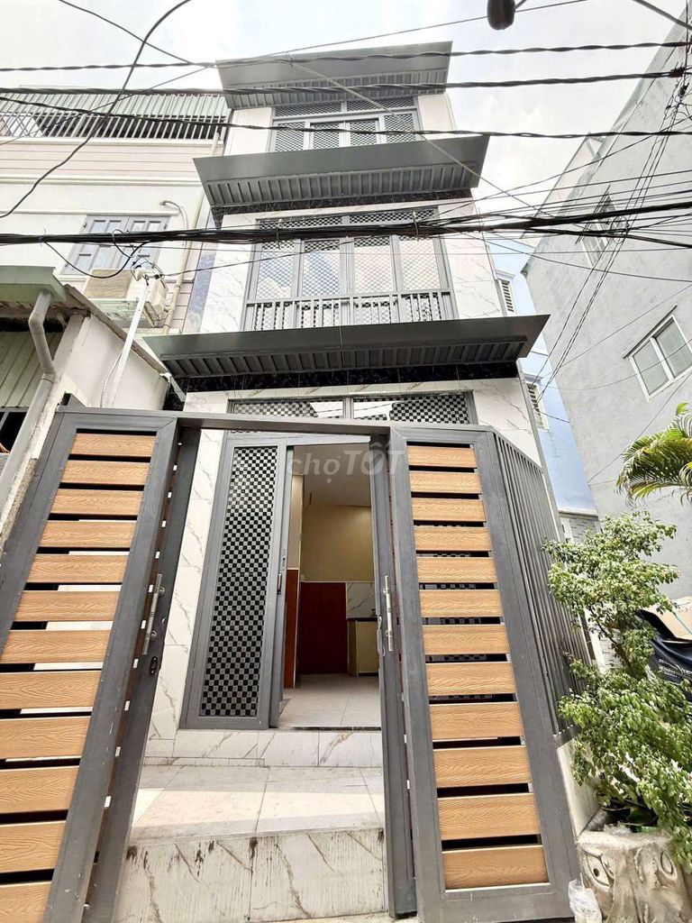 - Two bedrooms - three toilets. 8 million a month.
