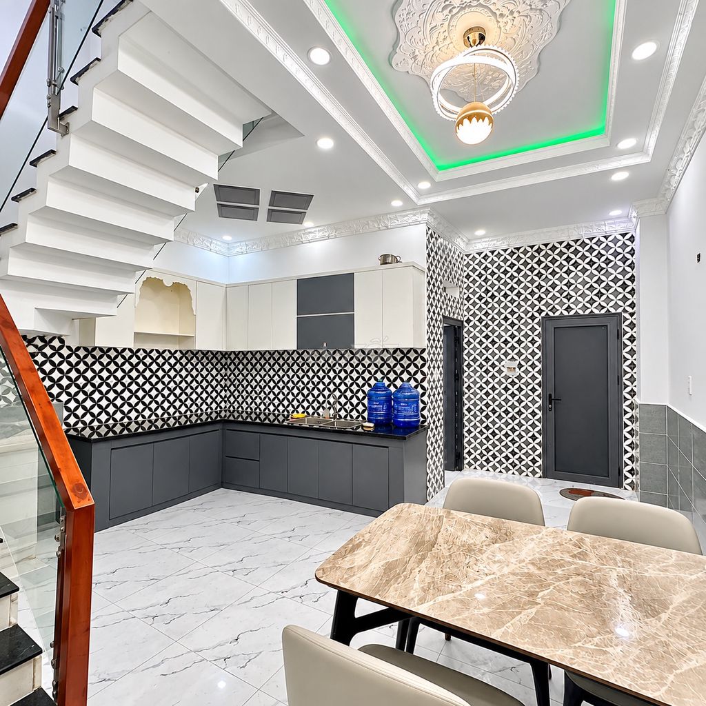 Rent Huỳnh Tấn Phát, 110 m2, Full Seven, 14 million