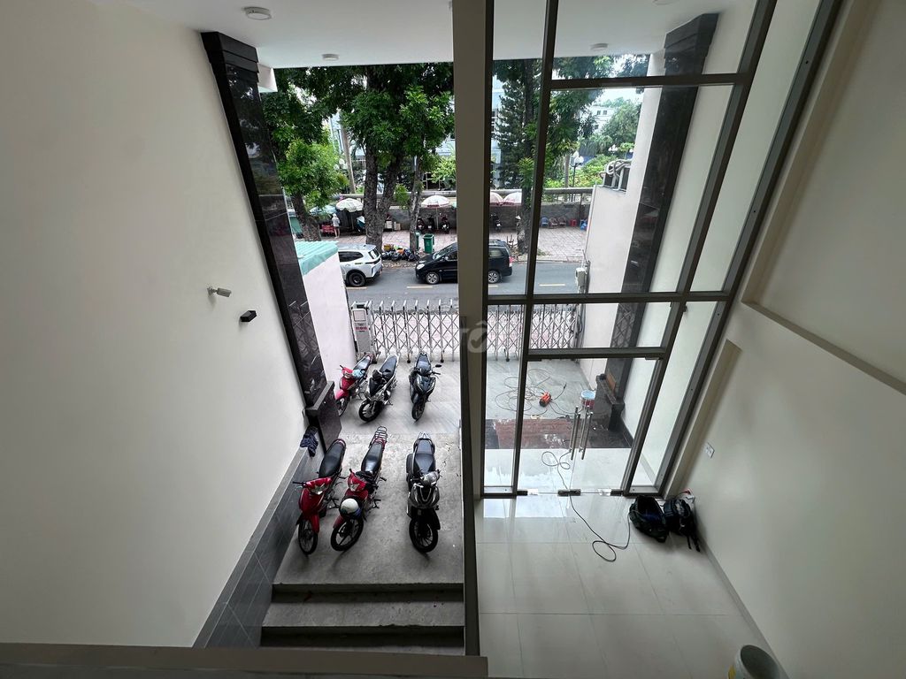 Rent the entire 1.HỒNG HÀ(4)4. Tân Bình.