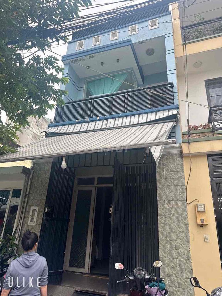 cash house - 4 X 22 - floor 66 m2 - 2 floors - front of 10 M