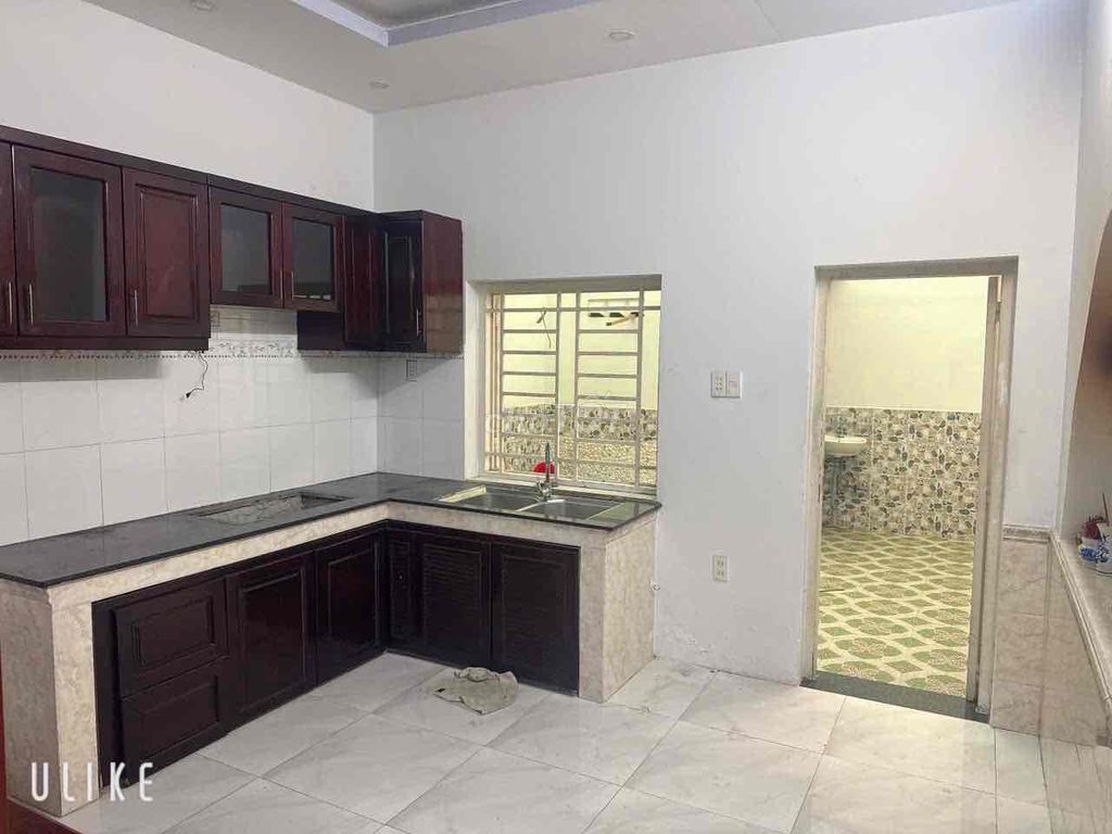 cash house - 4 X 22 - floor 66 m2 - 2 floors - front of 10 M