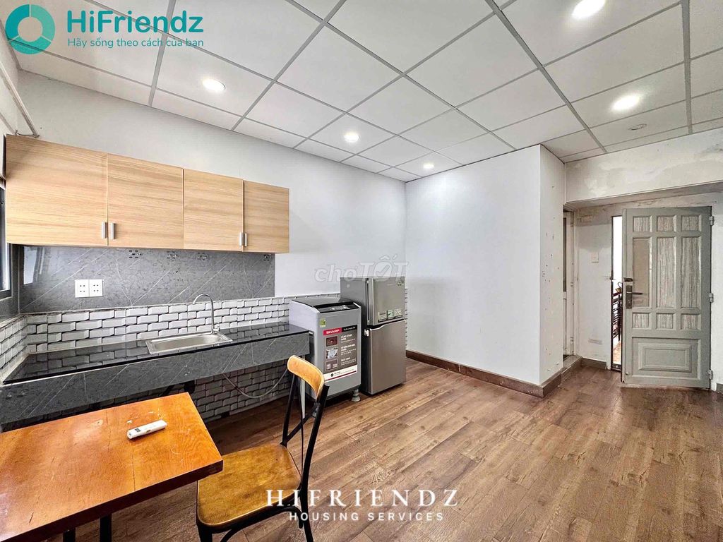 apartment 35 m2 filled with Cao Lỗ cash furniture facing the Parley Mall District 8