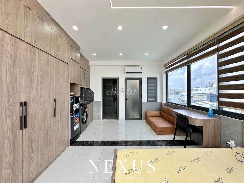 The service apartment is at the right place
