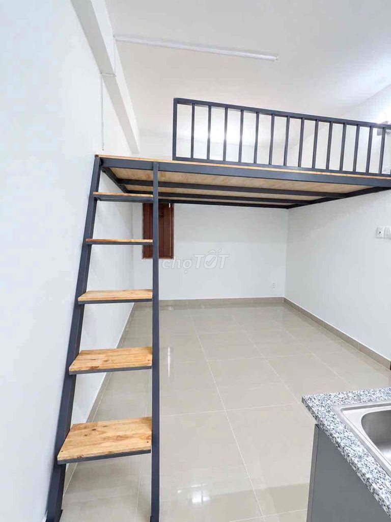 Rent the elevator 30 m2 Nguyễn Văn Lượng.