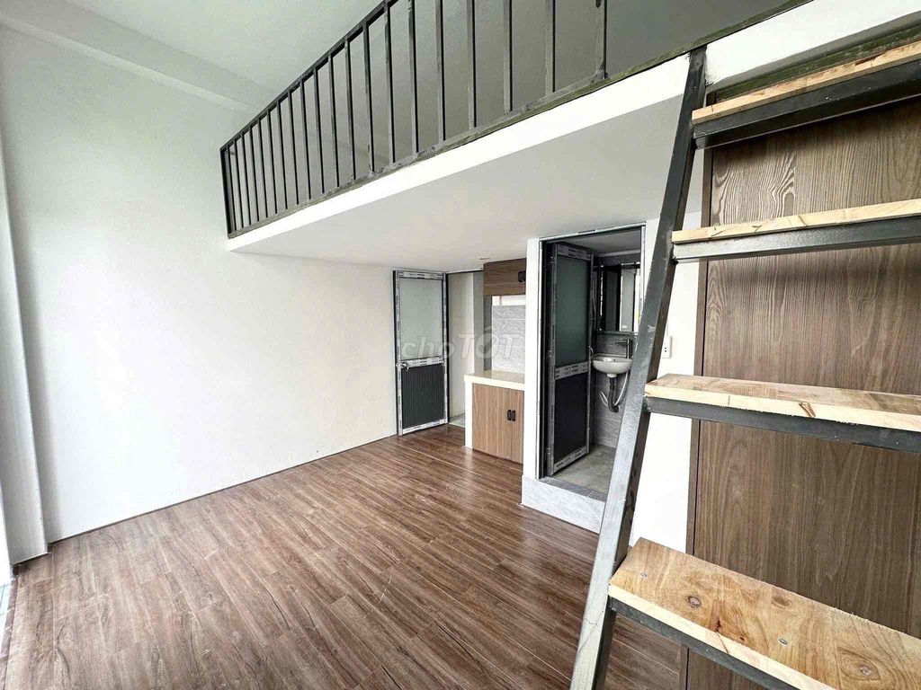 Rent the balcony guard room near the new market aeon Tân Phú cans of long