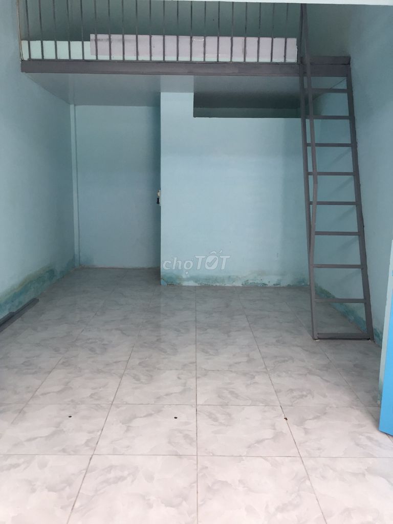 Rent the whole Trần Thị Hè Inn.