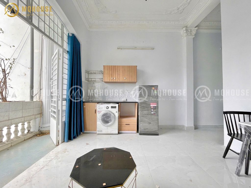 apartment 1 full balcony bedroom near ewtown Tân Bình