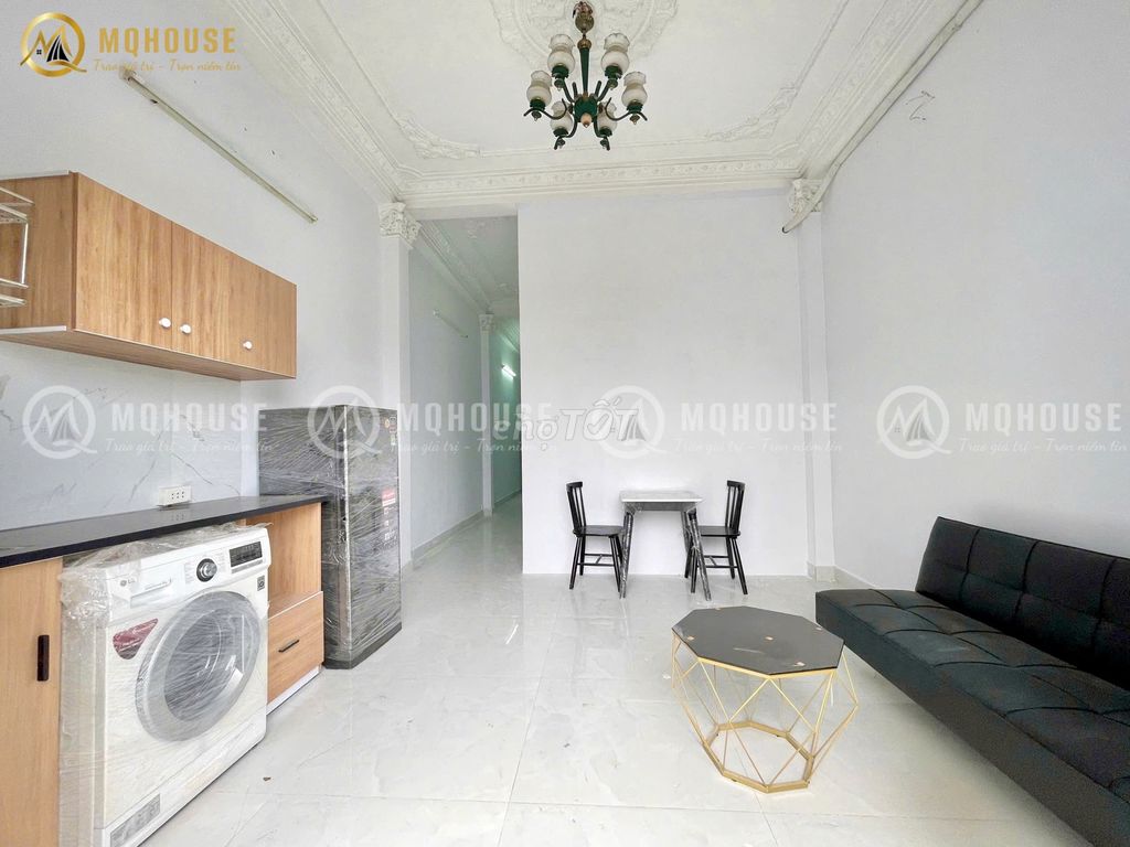 apartment 1 full balcony bedroom near ewtown Tân Bình
