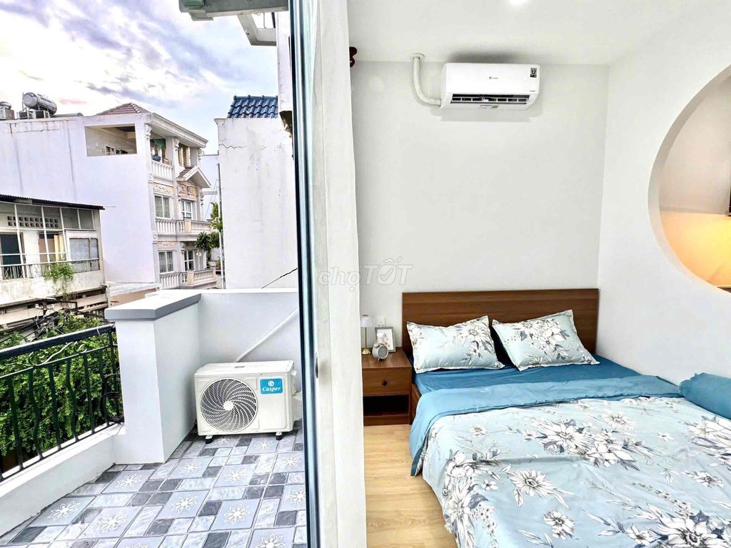 Rent a balcony studio -- Hoàng Diệu private washing machine, District 4