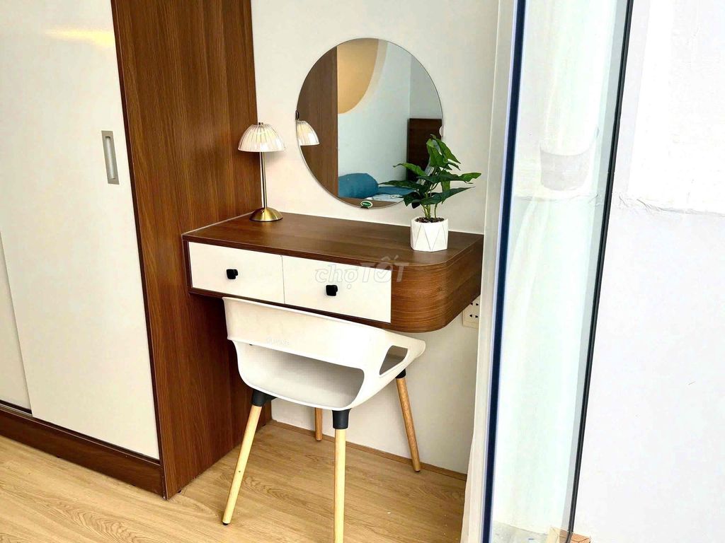 Rent a balcony studio -- Hoàng Diệu private washing machine, District 4