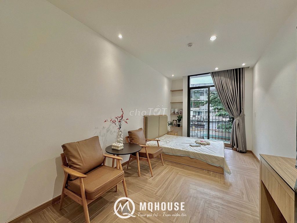 The open balcony studio apartment - full interior