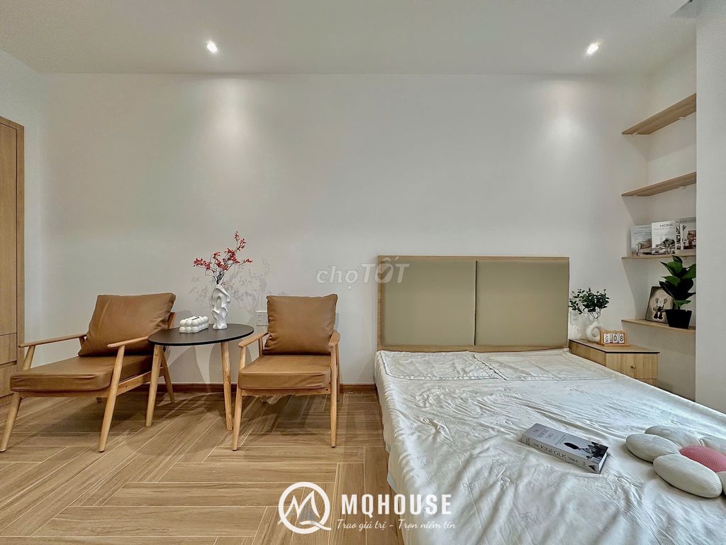 The open balcony studio apartment - full interior
