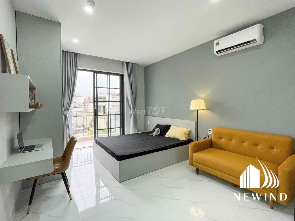 The 1st Bedroom of Bancon Full new seven percent in the Erebor District Seven.