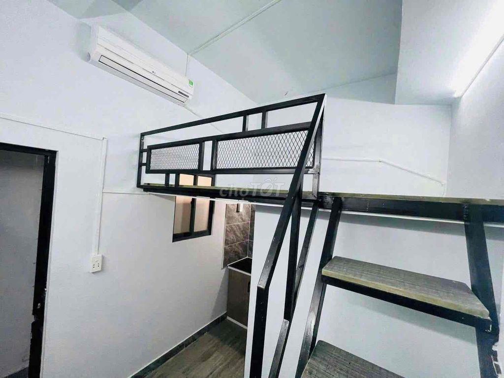 Pass the motel room can either be moved in or at the end of the month