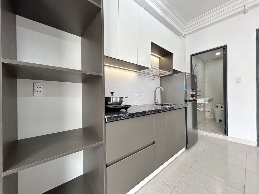 Supercol apartment product -- elevators -- the back-up block.