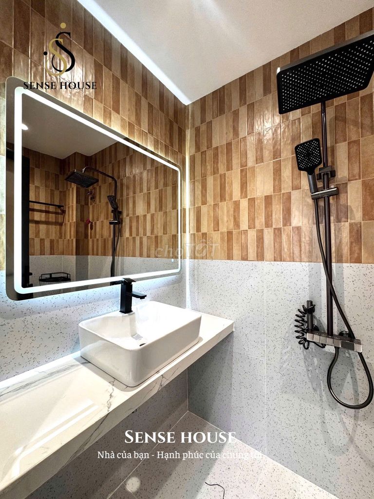 Studio Field Service, 100 percent New, Huỳnh Văn Nghệ Road, clear now.