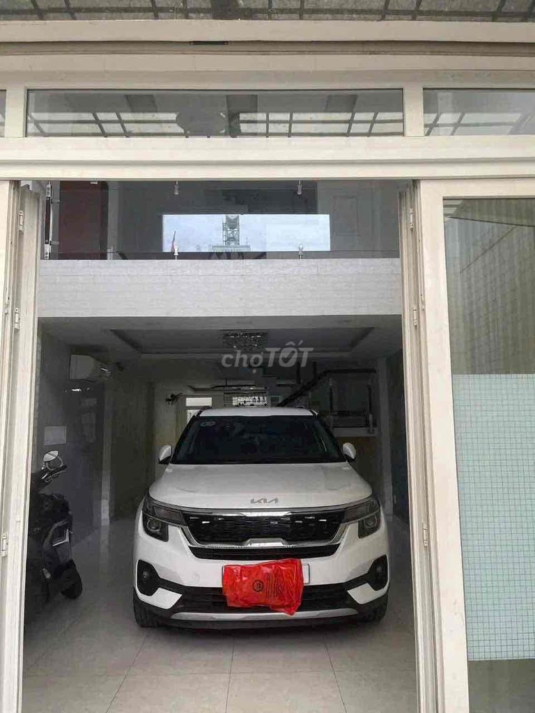 Rent 5 x 20 meters. 7 bedrooms. Nguyễn Thị Kiểu.Tân Thới Hiệp.