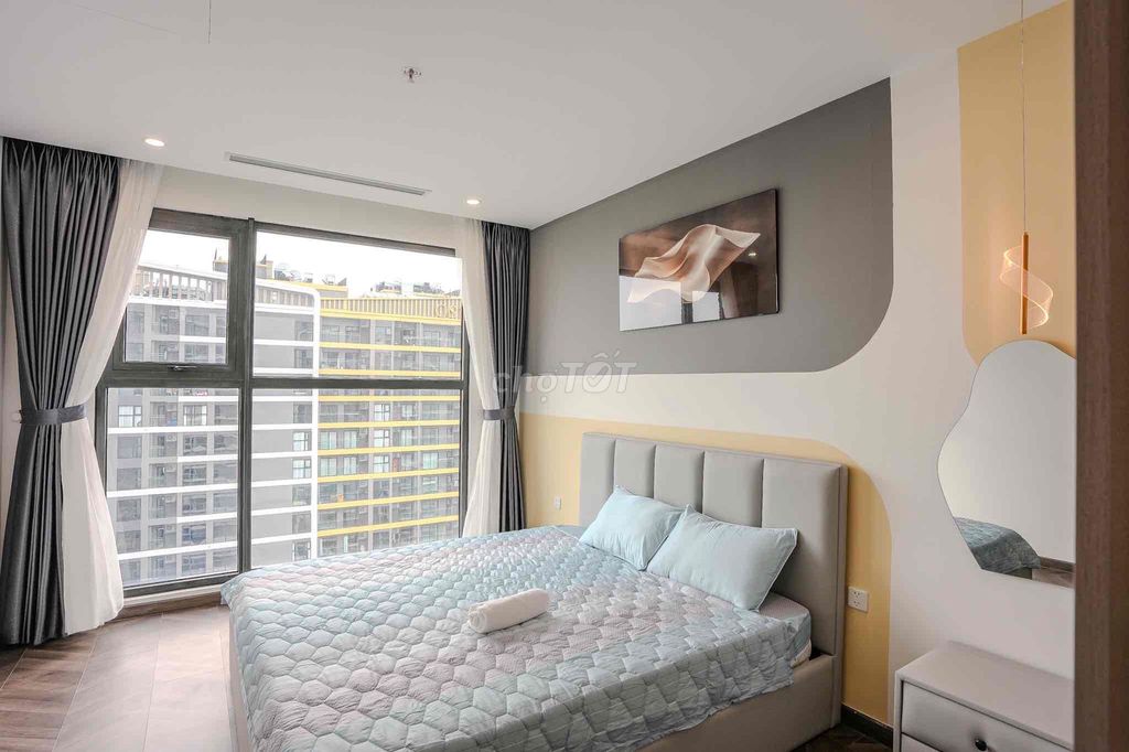 We'll rent out the Vinhomes Grand Park bedroom at 4 million.