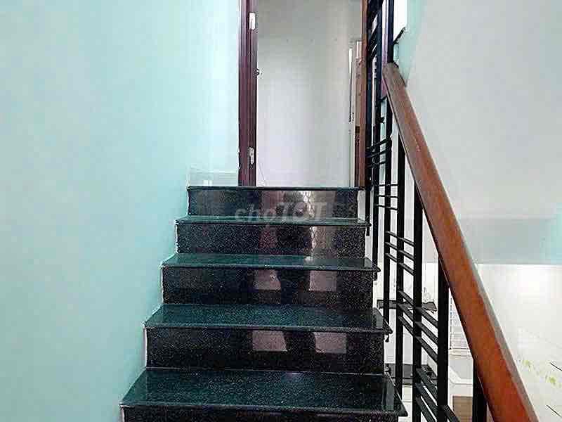 Renting Tuệ Tĩnh Street, District 11. 5 floor (4 bedroom 3 toilet)