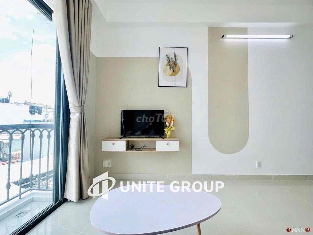 The new balcony studio is 100% full of interiors in the middle of the 7-cent district near lottetart.