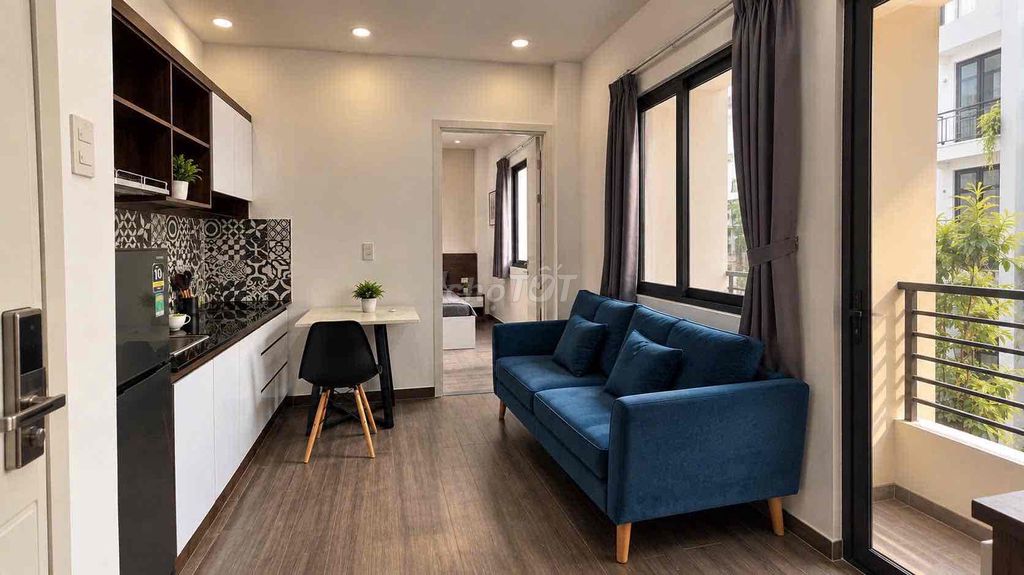 The apartment is a full bedroom with a cool balcony, District 1 9 million3.