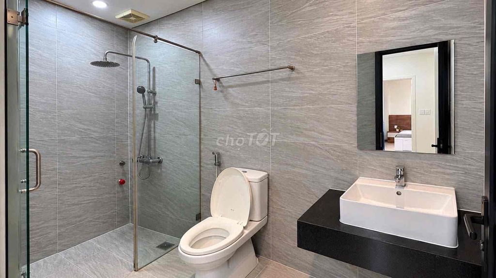 The apartment is a full bedroom with a cool balcony, District 1 9 million3.