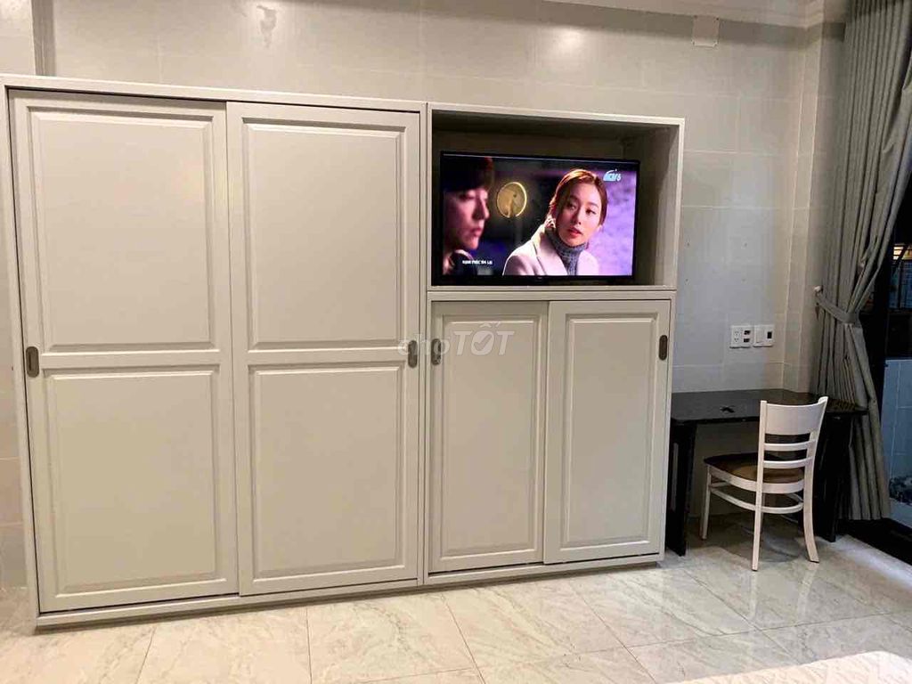 Rent the apartment 50 meters, right at Phan Xích Long.
