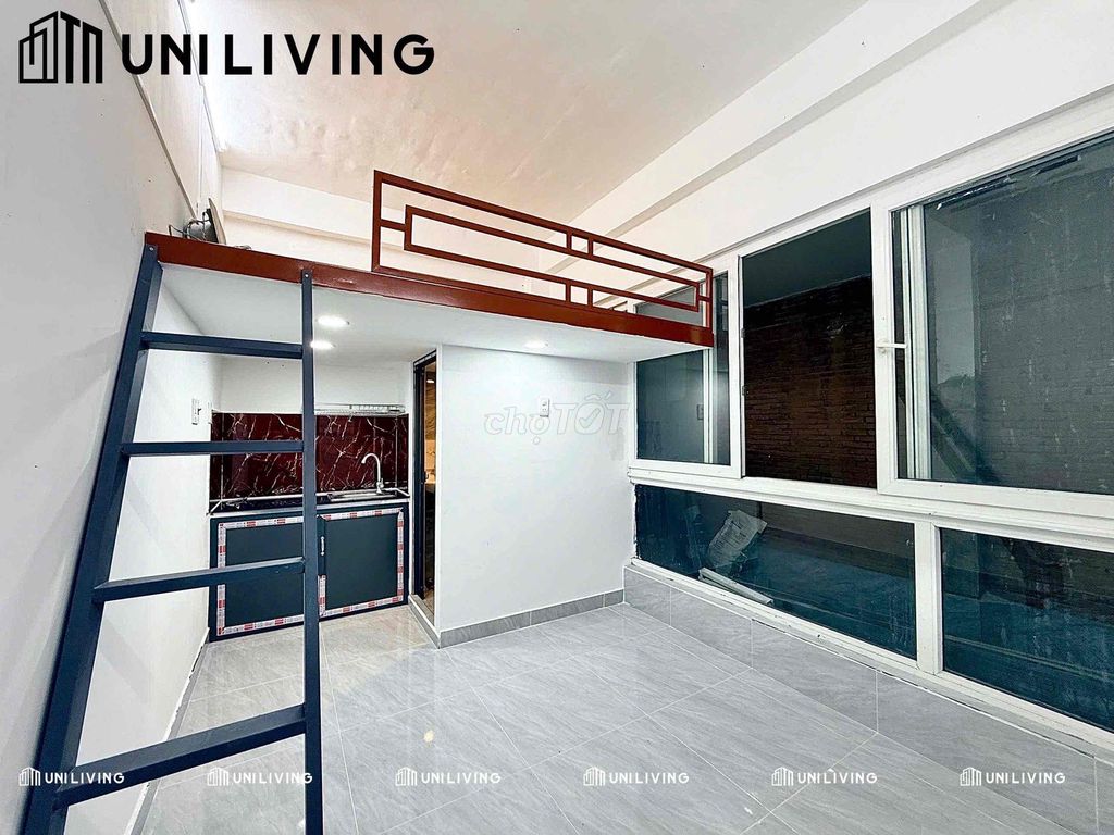 Open the apartment 30 new rooms. Cool elevators right here.