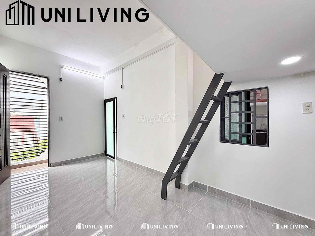 Open the apartment 30 new rooms. Cool elevators right here.