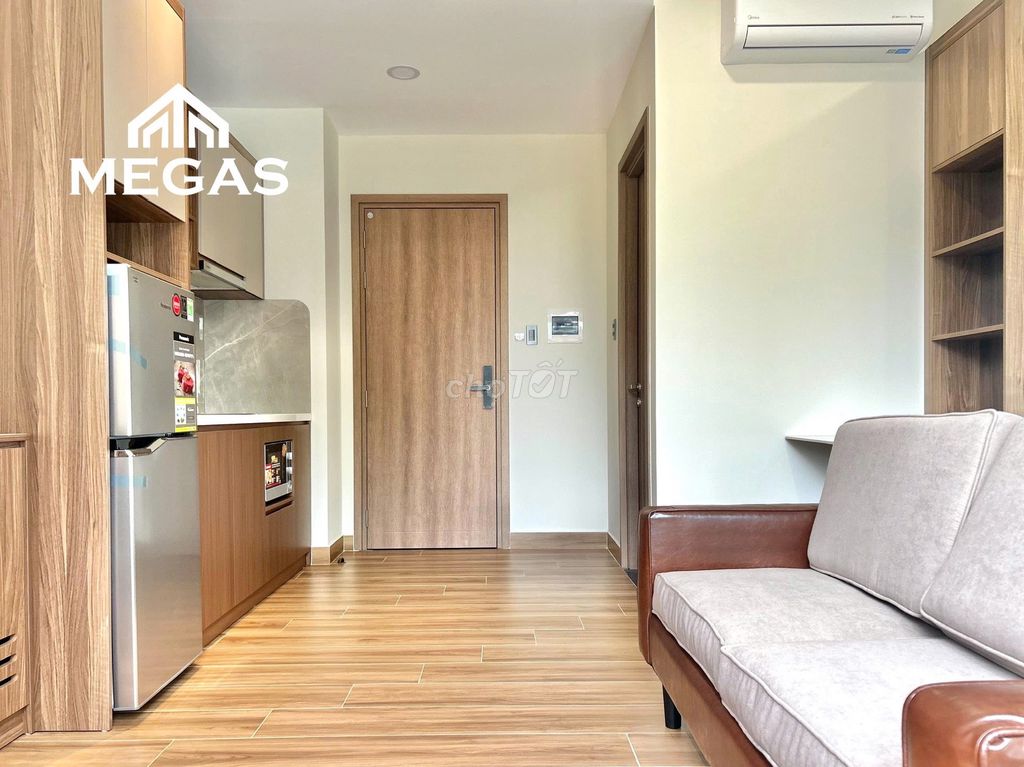 the balcony service apartment - super open sky windows right in the cnc unfm - hutech - fpt