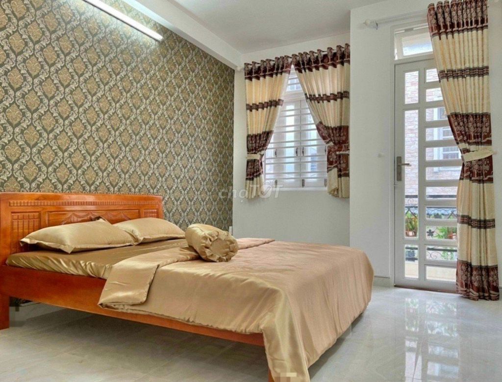 Rent the 86/2-B Trần Thái Tông alley building, 717 15, Q. Tân Bình