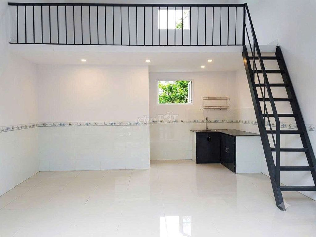 Renting fourth grade house in front of An Phú Đông 12.
