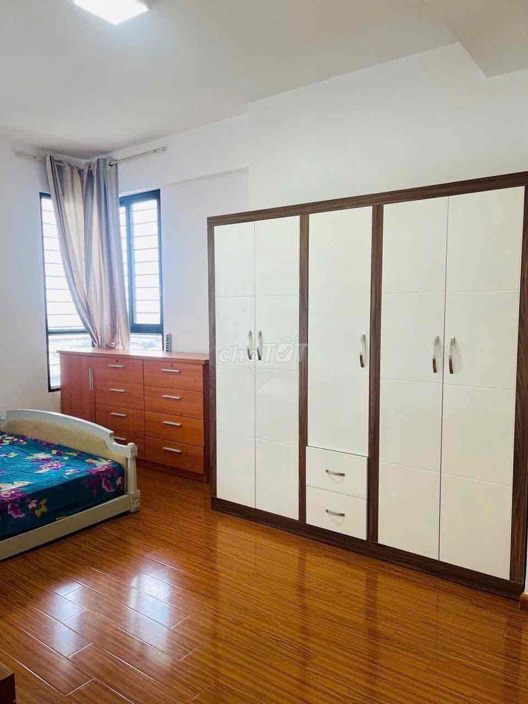 Rent apartment three- FullNT beautiful bedrooms.