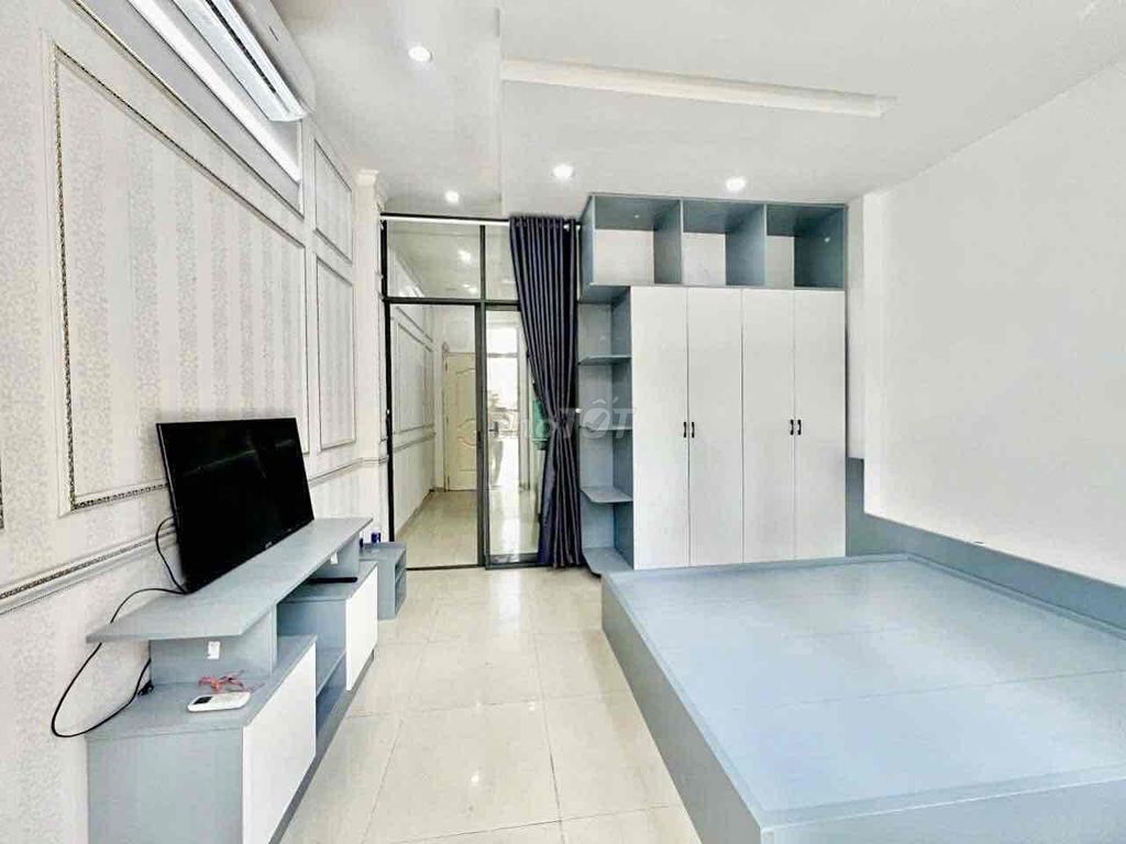 The 1st Bedroom, Nguyễn Bỉnh Khiêm, Tân Định, District 1.