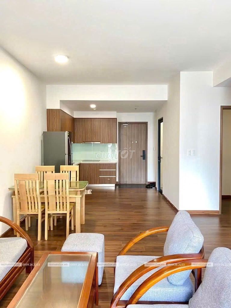The cargo basket rents Akari City Võ Văn Kiệt, 2 bedrooms for 8 million.