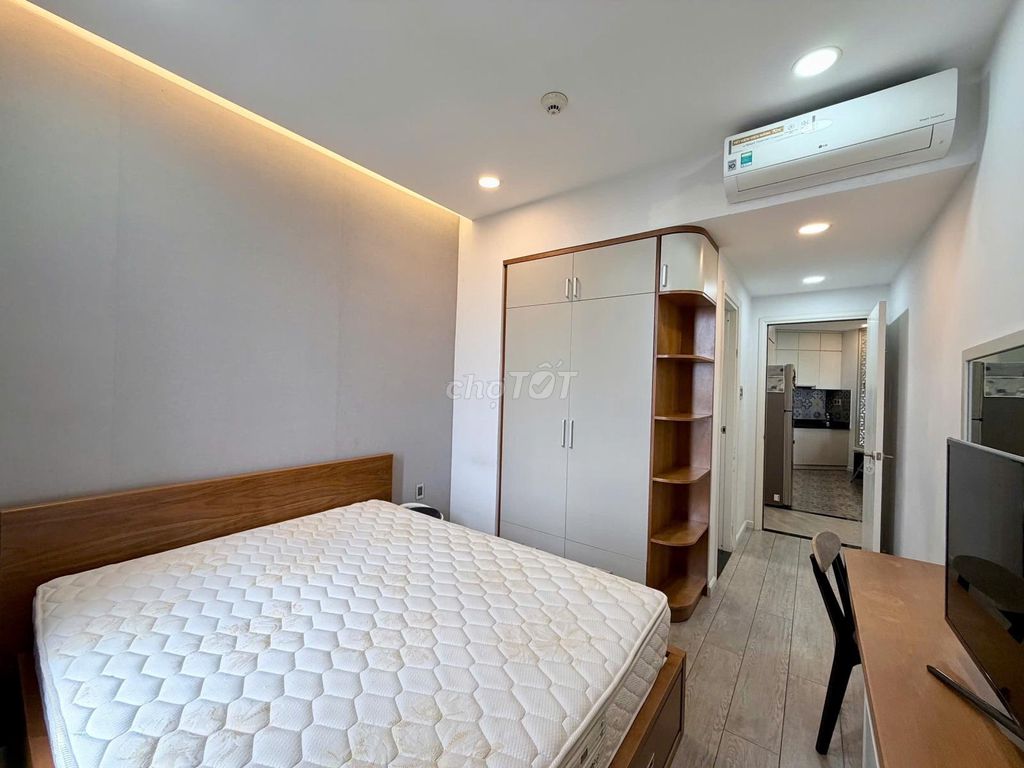 Rent Qq170 meters, 2 bedrooms, 17 million a month.