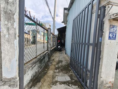Rent a two-sided corner of Dương Công Khi, business, 12 million a month.