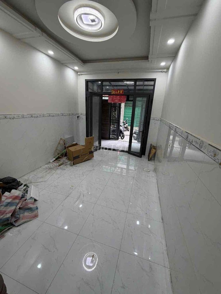 The new Hàn Hải Nguyên alley house.