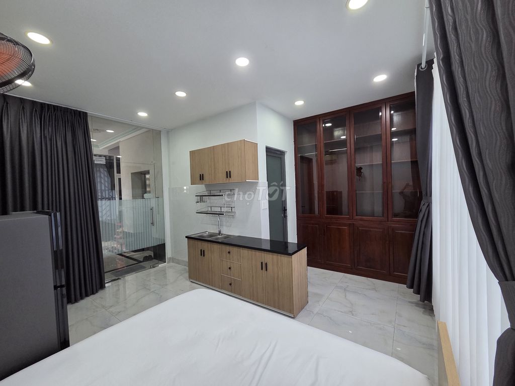 Small apartment on Âu Dương Lân.