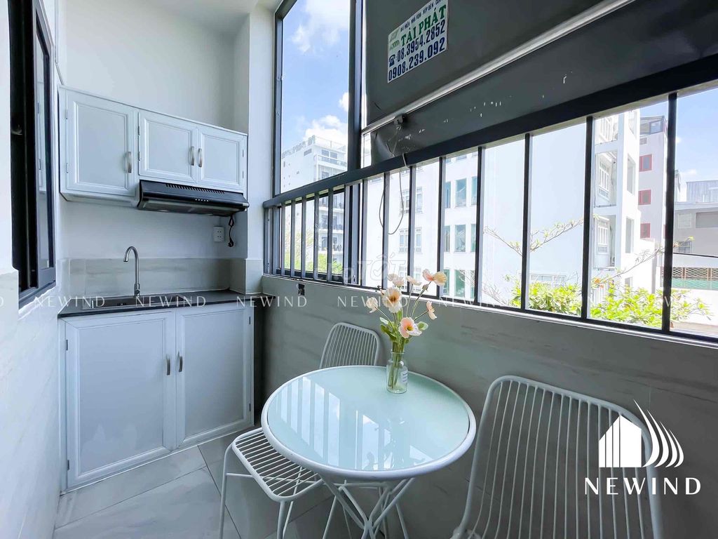 Reservation of the super nice kitchen balcony in the middle of District 7 only 5