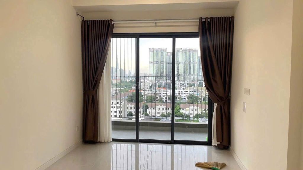 Picity building. area 58 meters 2 bedrooms. ntcb. Seven million.